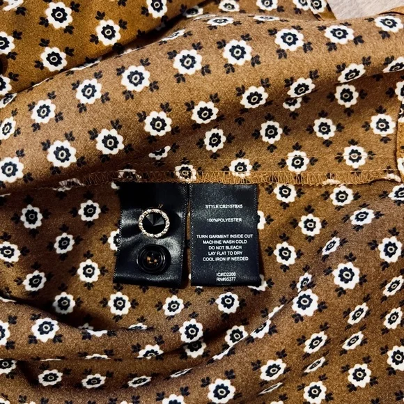 Sanctuary Patterned Women's Top - Picture 7 of 9